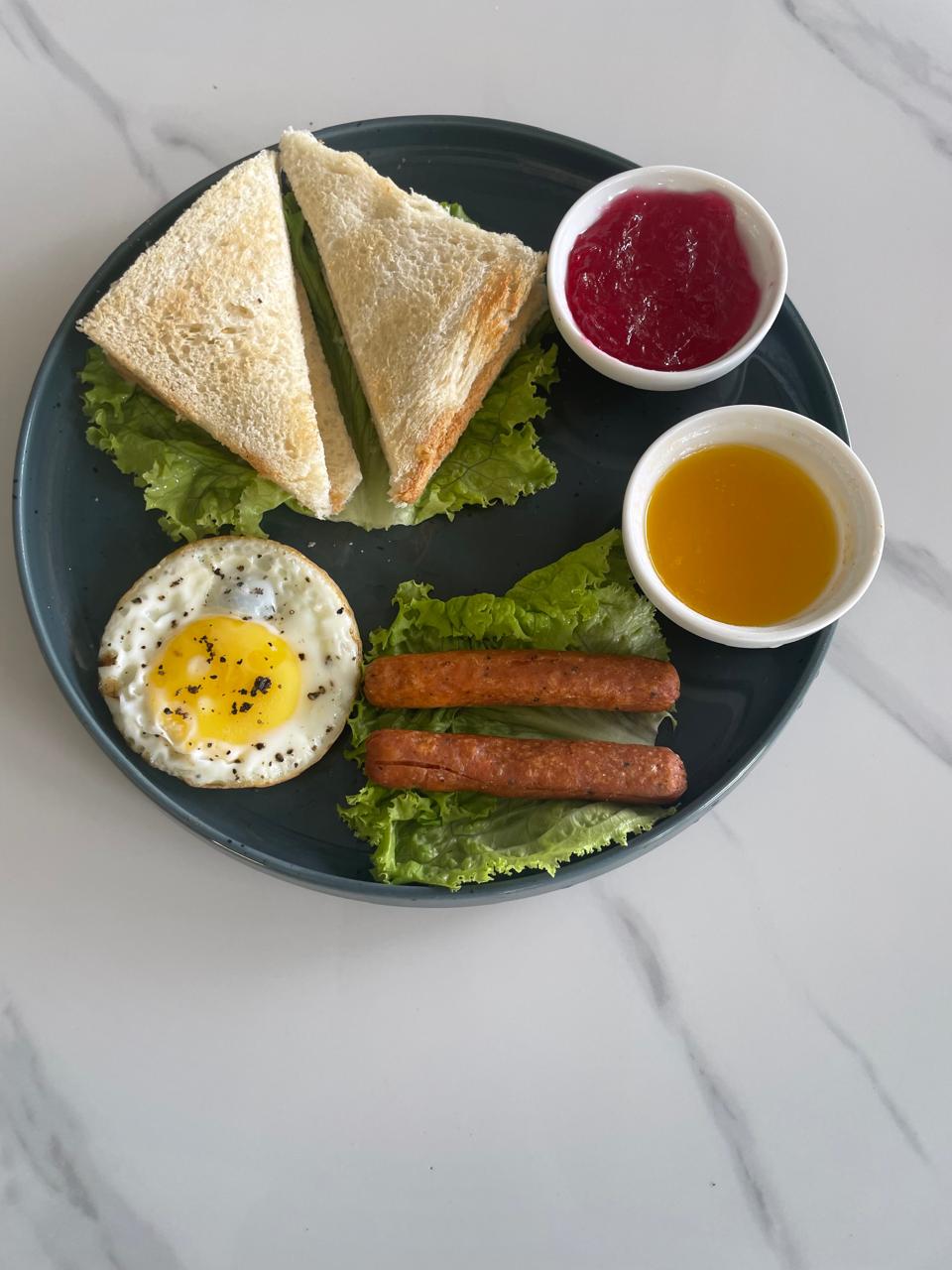 Elegant restaurant sinharaja